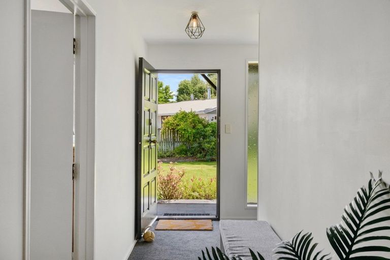 Photo of property in 11 Torlesse Crescent, Darfield, 7510