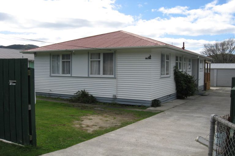 Photo of property in 24 Karaka Street, Wainuiomata, Lower Hutt, 5014