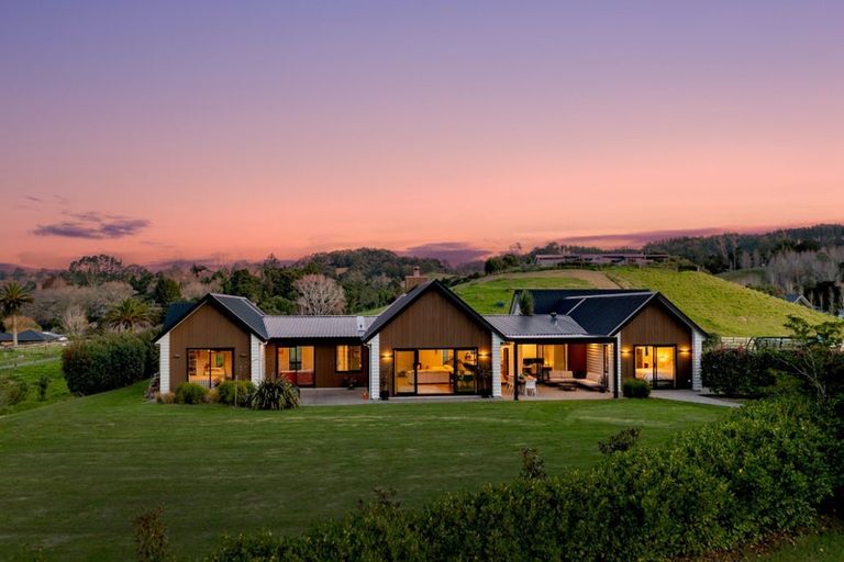 Photo of property in 17 Rosa Villa Lane, Puhoi, Warkworth, 0994