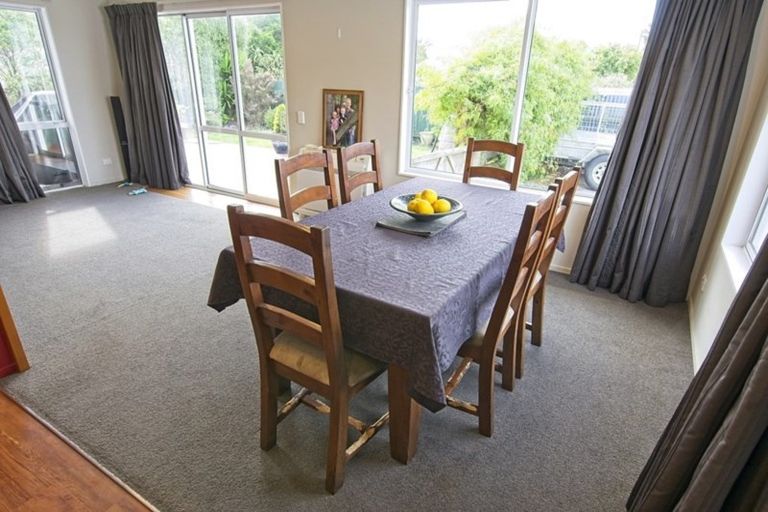 Photo of property in 24 Peel Street, Westport, 7825