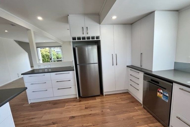 Photo of property in 17 Thurston Place, Bucklands Beach, Auckland, 2012