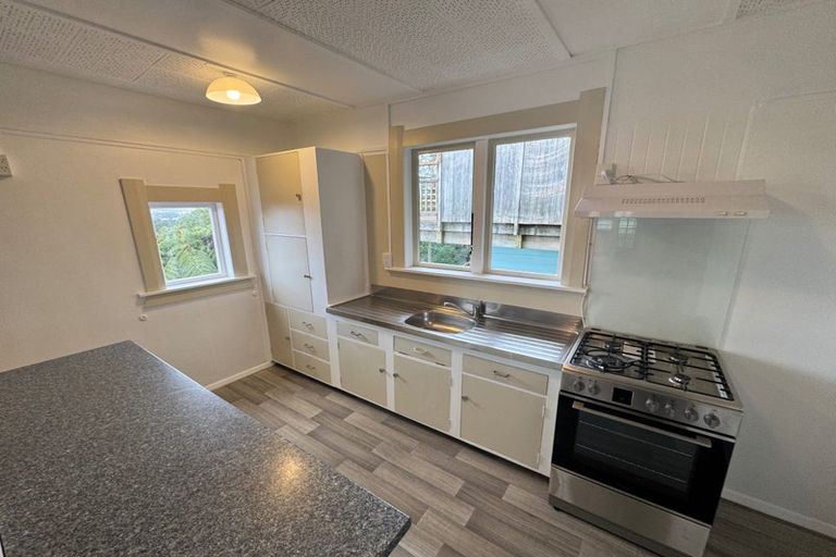Photo of property in 68 Mortimer Terrace, Brooklyn, Wellington, 6021