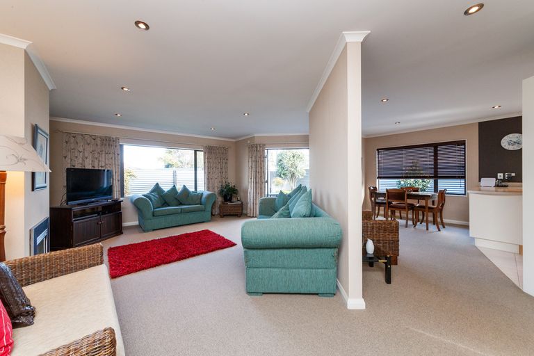 Photo of property in 19a Carlisle Street, Milson, Palmerston North, 4414