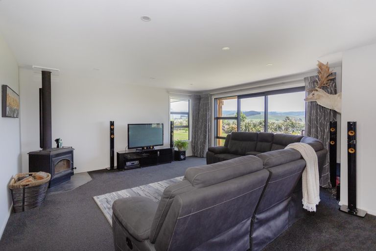 Photo of property in 16 Tain Street, Herbert, Oamaru, 9495