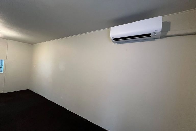 Photo of property in 10 Martin Grove, Normandale, Lower Hutt, 5010