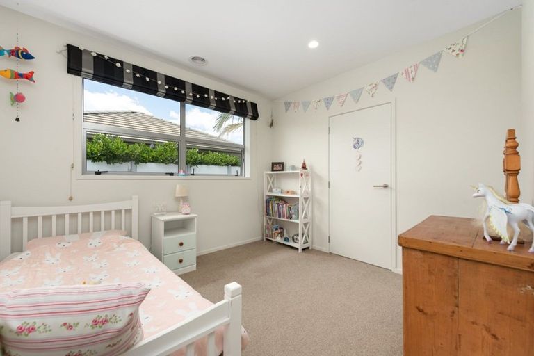 Photo of property in 37 Oceania Sands Way, Papamoa Beach, Papamoa, 3118