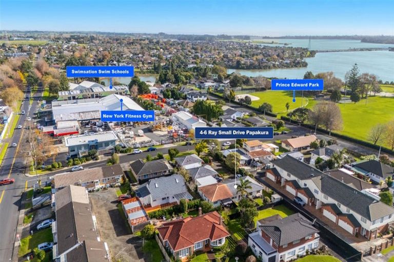 Photo of property in 4/6 Ray Small Drive, Papakura, 2110