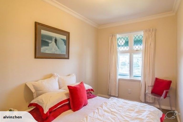 Photo of property in 15 Fitzroy Street, Wadestown, Wellington, 6012