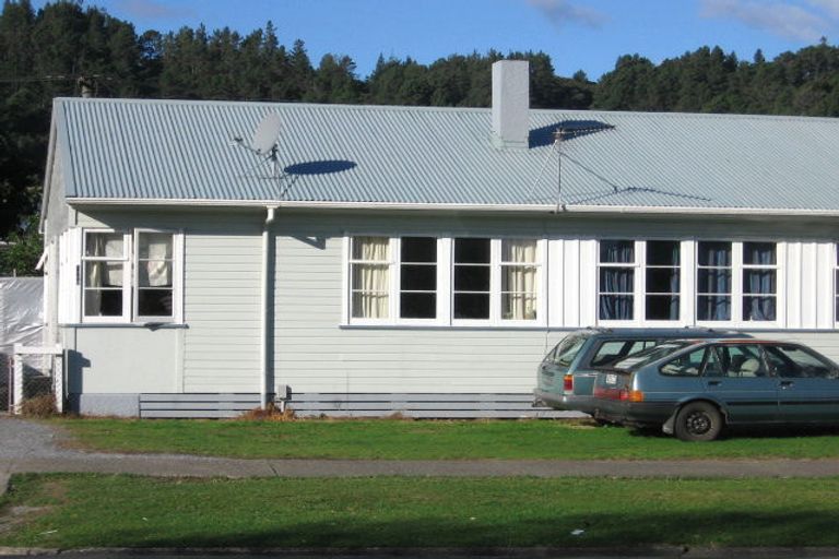 Photo of property in 1262 High Street, Taita, Lower Hutt, 5011