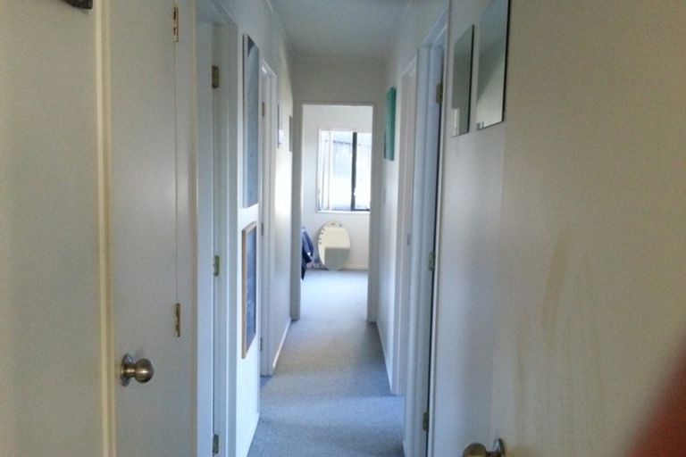 Photo of property in 26 Blueridge Close, Sunnyvale, Auckland, 0612