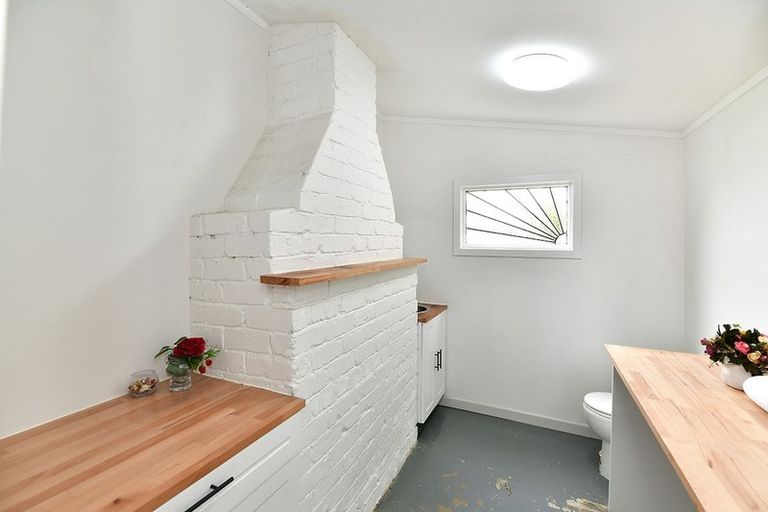 Photo of property in 11 Pinchgut Road, Kaukapakapa, 0873