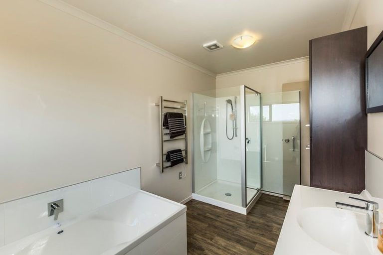 Photo of property in 106 Bluff Road, Pokeno, 2471