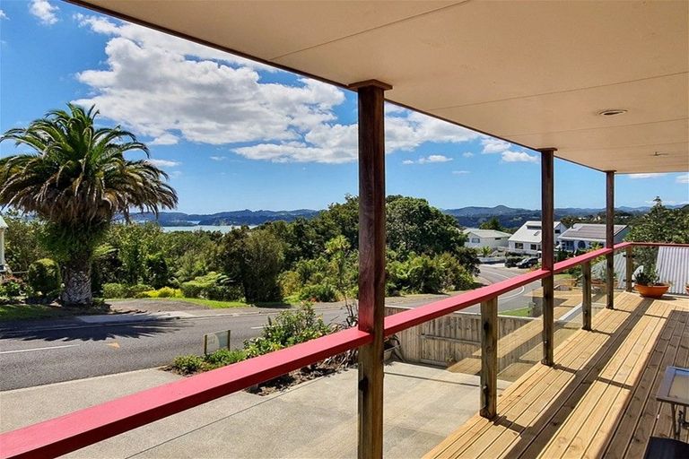Photo of property in 98 Te Haumi Drive, Paihia, 0200