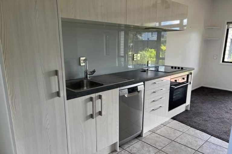 Photo of property in The Grange, 69/92 Bush Road, Albany, Auckland, 0632