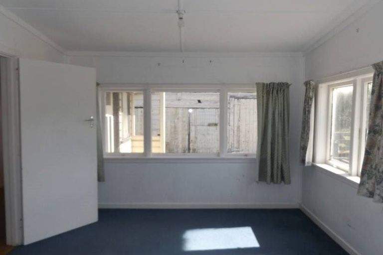 Photo of property in 18 Racecourse Avenue, Marton, 4710