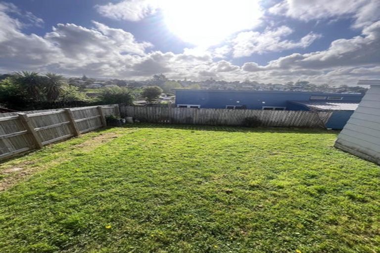 Photo of property in 77a Rosier Road, Glen Eden, Auckland, 0602