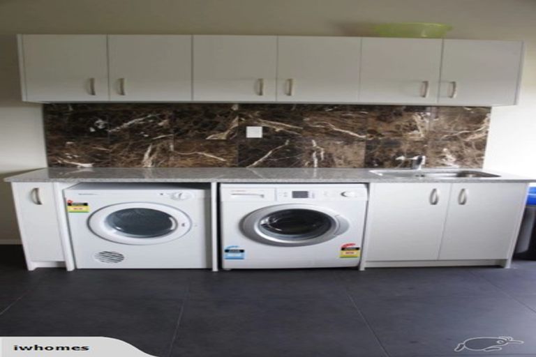 Photo of property in 86 Tiriwa Drive, Massey, Auckland, 0614