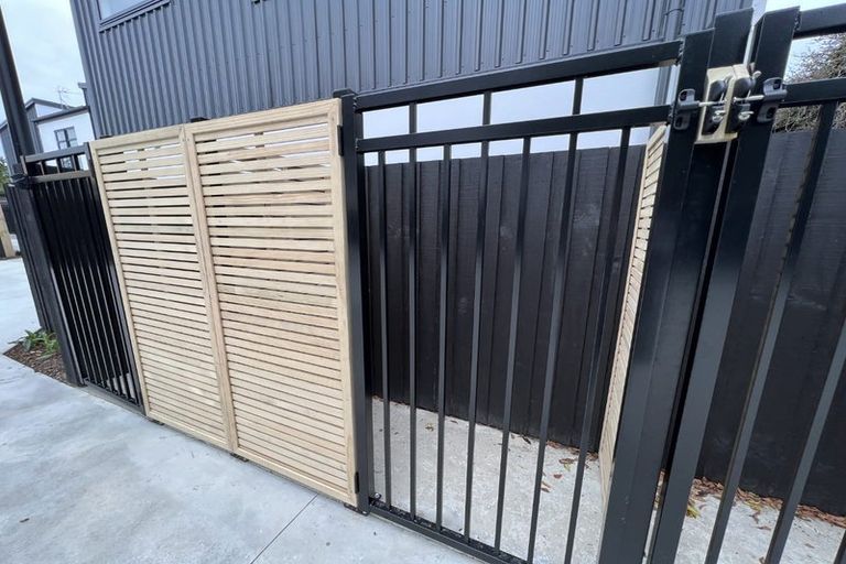 Photo of property in 2/10a Mclean Street, Linwood, Christchurch, 8062