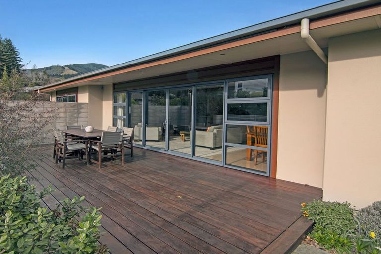 Photo of property in 4 Tussock Place, Stoke, Nelson, 7011