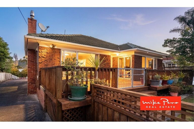 Photo of property in 2/18 Glengarry Road, Glen Eden, Auckland, 0602