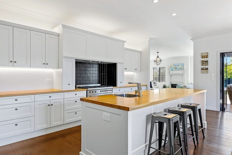 Photo of property in 6 Lewisham Park, St Albans, Christchurch, 8052