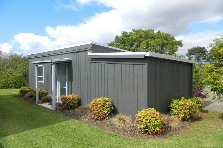 Photo of property in 10 Awhitu Road, Kerikeri, 0230
