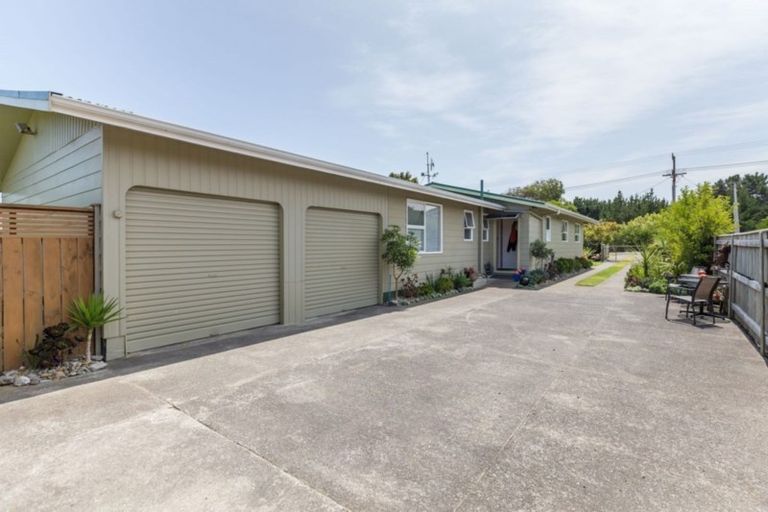 Photo of property in 89 Koputara Road, Himatangi Beach, Foxton, 4891