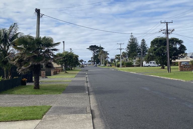 Photo of property in 39 Weiti Road, Orewa, 0931