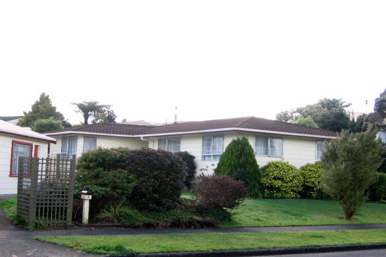 Photo of property in 1 Grant Place, Awapuni, Palmerston North, 4412