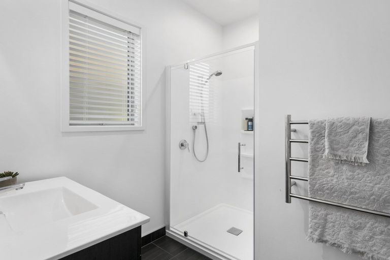 Photo of property in 72 Waikite Road, Welcome Bay, Tauranga, 3112