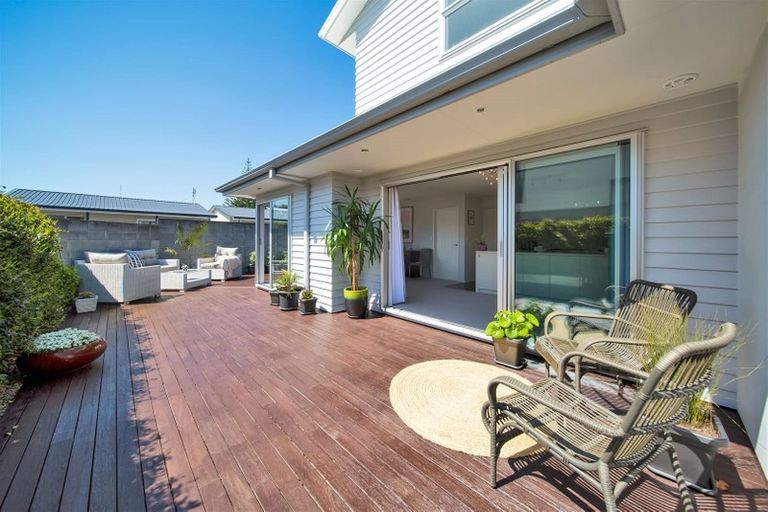 Photo of property in 19c Beach Street, Fitzroy, New Plymouth, 4312