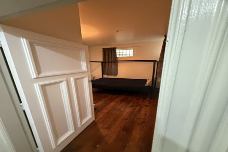 Photo of property in 21 Grass Street, Roseneath, Wellington, 6011