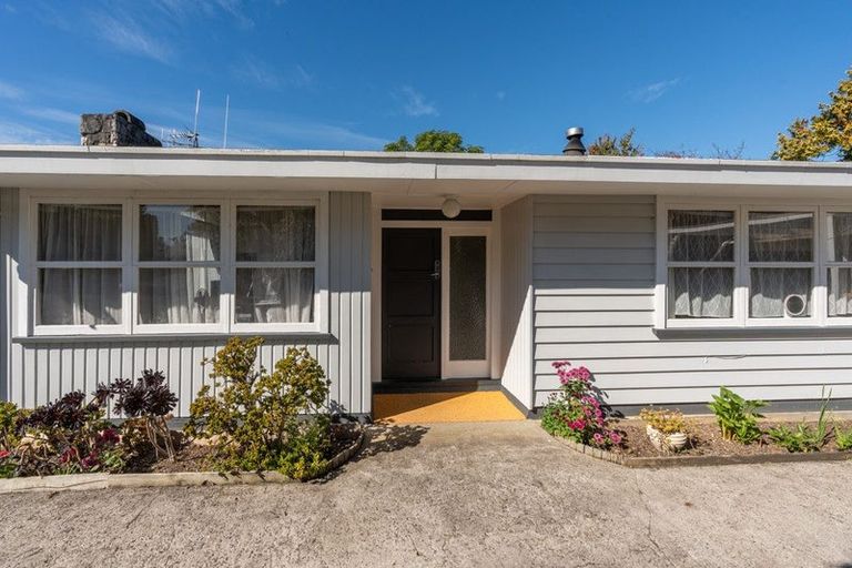 Photo of property in 15a Clark Place, Hillcrest, Hamilton, 3216