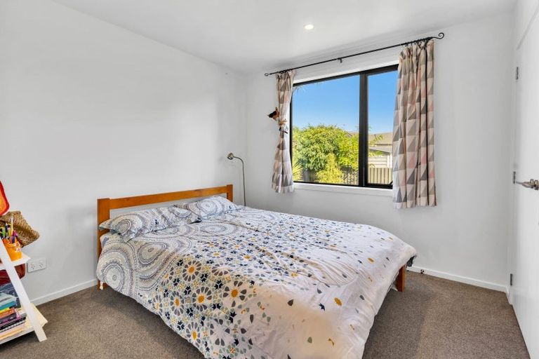 Photo of property in 19 Tarata Grove, Lansdowne, Masterton, 5810