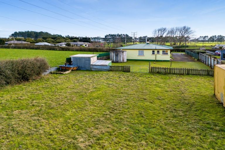 Photo of property in 62 Ninia Road, Paraite, New Plymouth, 4373