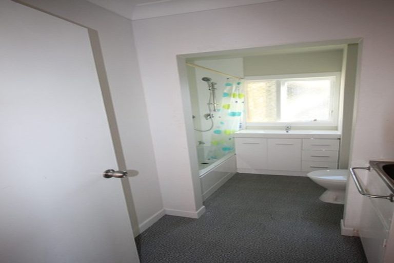 Photo of property in 31 Velma Road, Hillcrest, Auckland, 0627