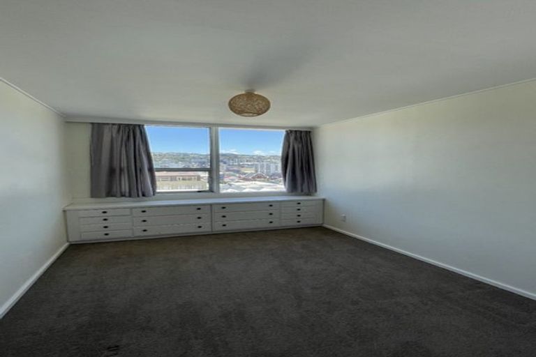 Photo of property in Embassy Court, 72 Brougham Street, Mount Victoria, Wellington, 6011