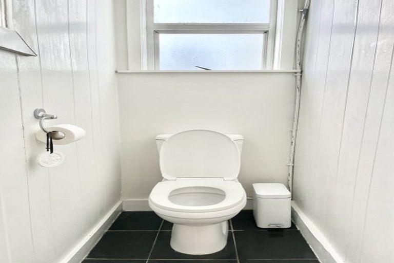 Photo of property in 2 Nikau Street, Newtown, Wellington, 6021