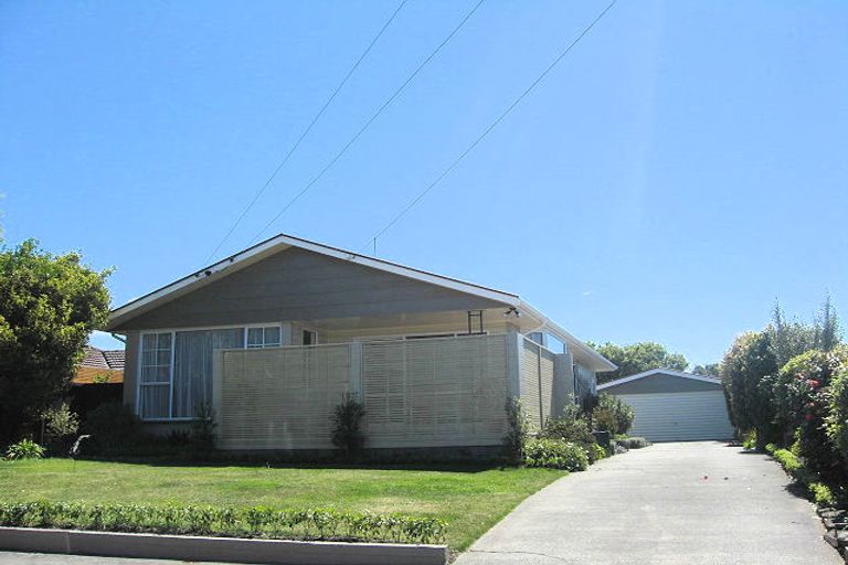 Photo of property in 115 Bassett Street, Burwood, Christchurch, 8083
