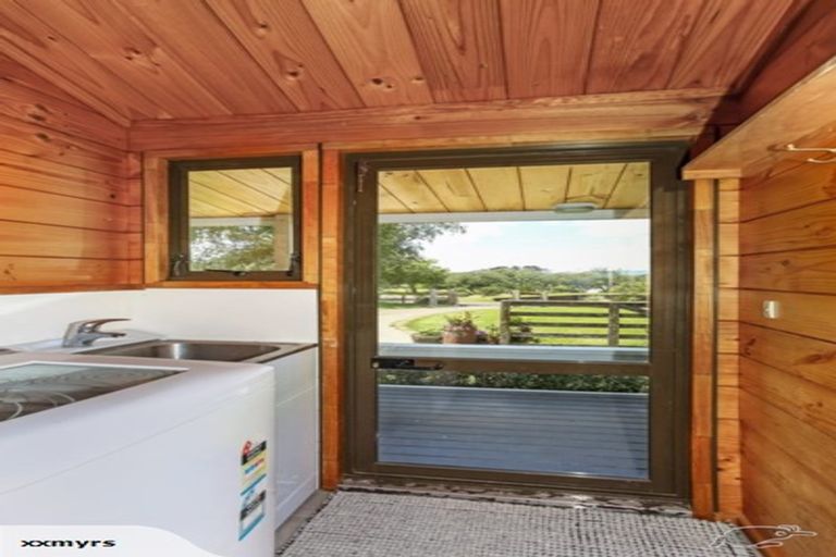 Photo of property in 42 Karioitahi Road, Waiuku, 2683