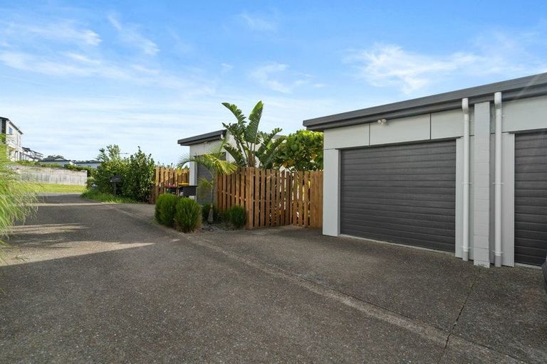 Photo of property in 3 Tarapuke Lane, Papakura, 2110