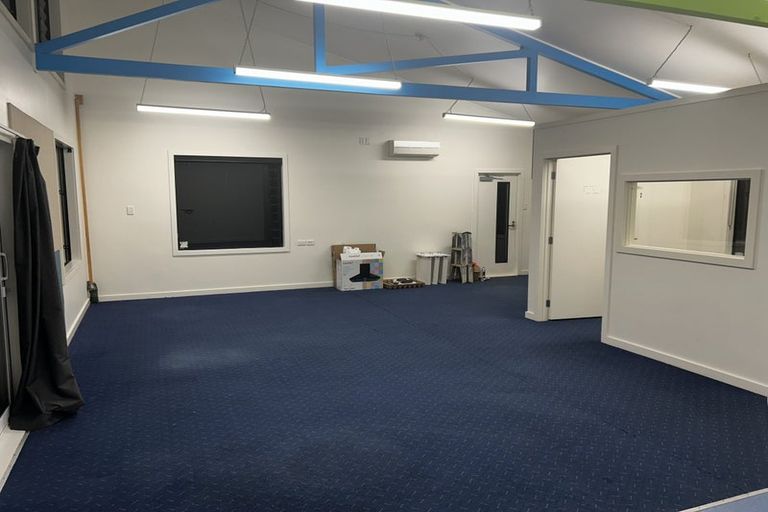 Photo of property in 22a Hammond Avenue, Hatfields Beach, Orewa, 0931