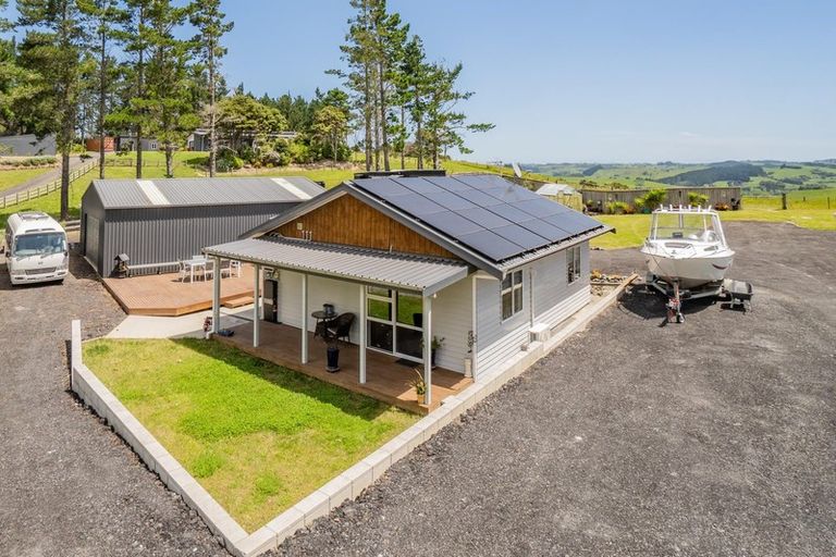 Photo of property in 837 Ararimu Valley Road, Helensville, Waimauku, 0882
