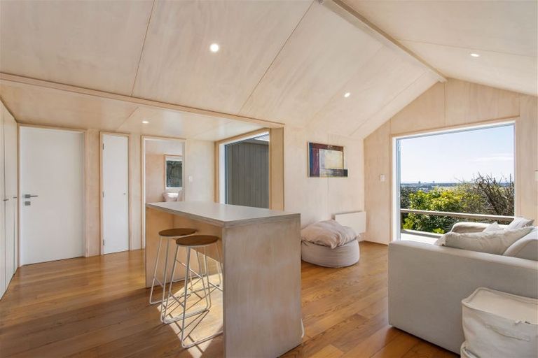 Photo of property in 11 Merlewood Avenue, Cashmere, Christchurch, 8022