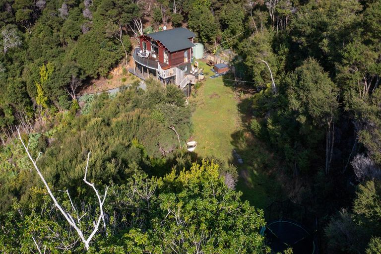 Photo of property in 8a Schoolhouse Bay Road, Kawau Island, 0920