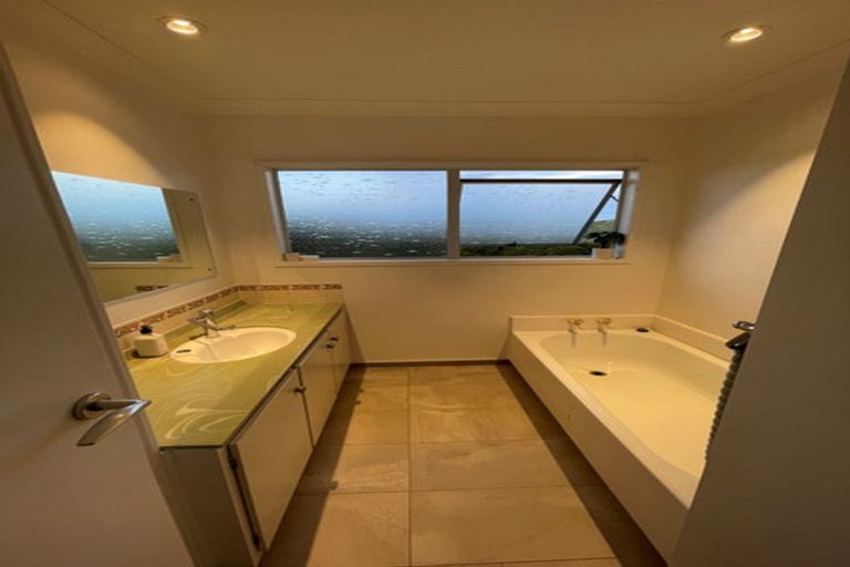 Photo of property in 303 Heatley Road, Whakapirau, Maungaturoto, 0583