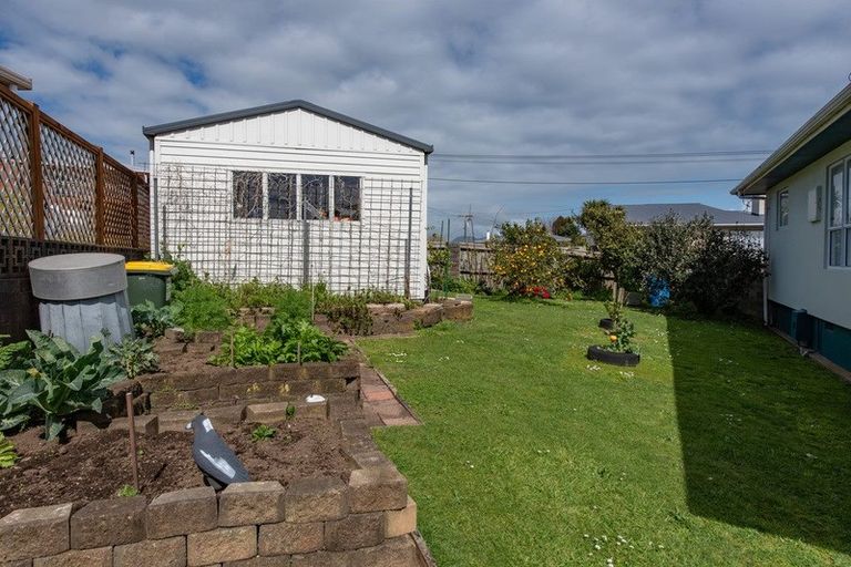 Photo of property in 5 Melrose Street, Spotswood, New Plymouth, 4310