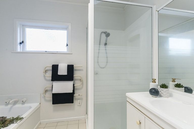 Photo of property in 2 Rex Street, Miramar, Wellington, 6022