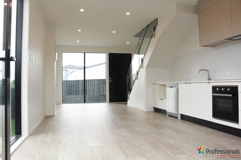 Photo of property in 9b Coates Road, Papatoetoe, Auckland, 2025