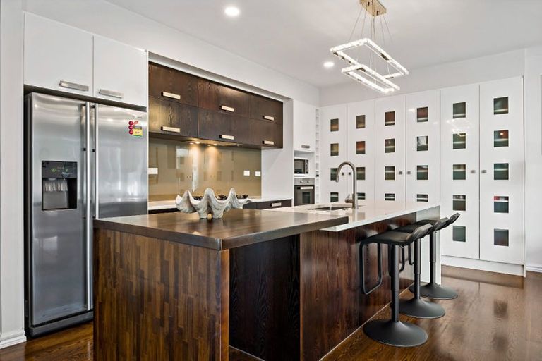 Photo of property in 52 Corricvale Way, Northcross, Auckland, 0630